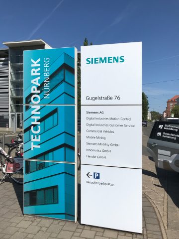 Siemens Technopark Stele Beschriftung