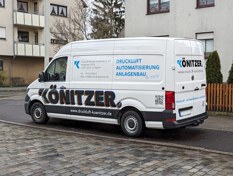 Könitzer VW Crafter Fahrerseite und Heck mit neuer Logo-Aufmachung